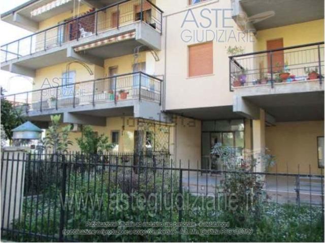 Appartamento in vendita di 124 m² in Via Alfonso di Vestea, 21