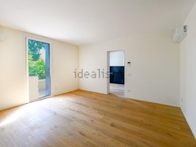 Appartamento in vendita di 124 m² in Via Bellinzona