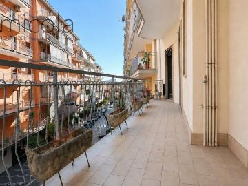 Appartamento in vendita di 124 m² in Via Benvenuto Cellini