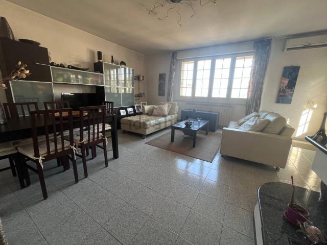 Appartamento in vendita di 124 m² in Via Bernardino Telesio, 20