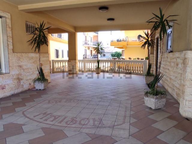 Appartamento in vendita di 154 m² in Via G. Pino, 1