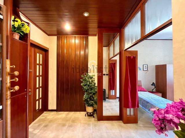 Appartamento in vendita di 124 m² in Via Francesco la Francesca, 30