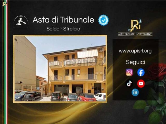 Appartamento in vendita di 124 m² in Via Francesco Petrarca, 79