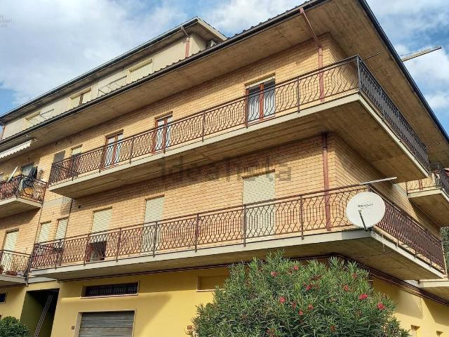 Appartamento in vendita di 124 m² in Via Fratelli Cervi, 33