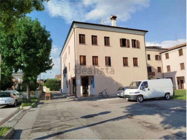 Appartamento in vendita di 124 m² in Via Fratelli Pinarello, 1