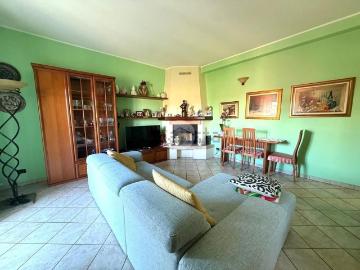Appartamento in vendita di 124 m² in Via Luigi Salma, 9