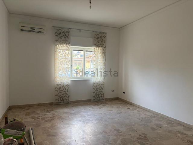 Appartamento in vendita di 124 m² in Via Monti Sicani