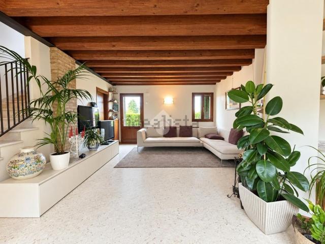 Appartamento in vendita di 124 m² in Via Mariani, 1