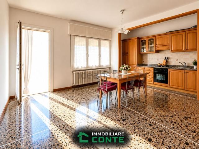 Appartamento in vendita di 124 m² in Via N. Tommaseo