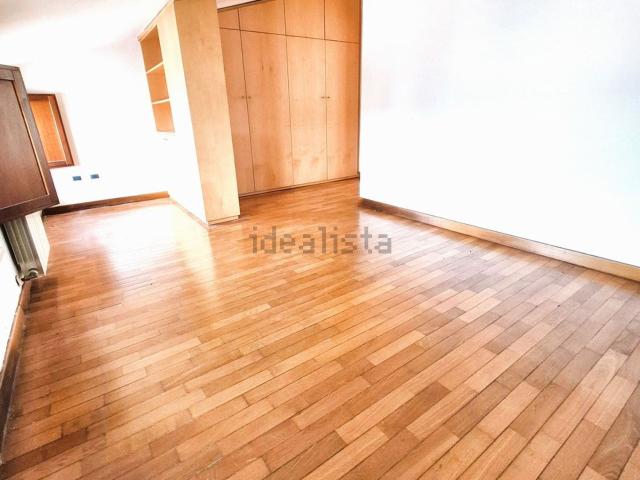 Appartamento in vendita di 124 m² in Via Pescara, 3