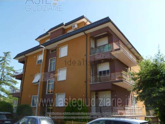 Appartamento in vendita di 124 m² in Via Pesaro, 12