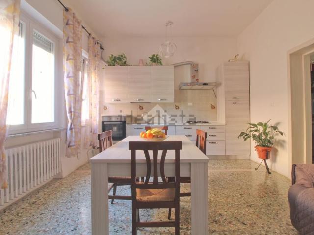 Appartamento in vendita di 124 m² in Via Raffaello Sanzio, 22