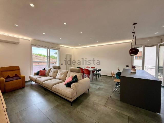 Appartamento in vendita di 124 m² in Via Renato Fucini