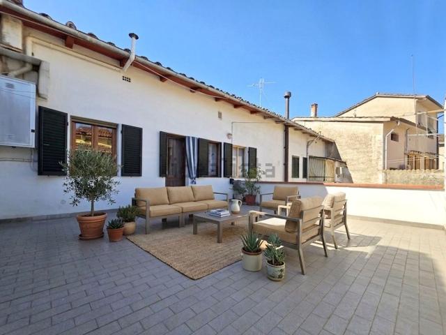 Appartamento in vendita di 124 m² in Via Trieste, 30
