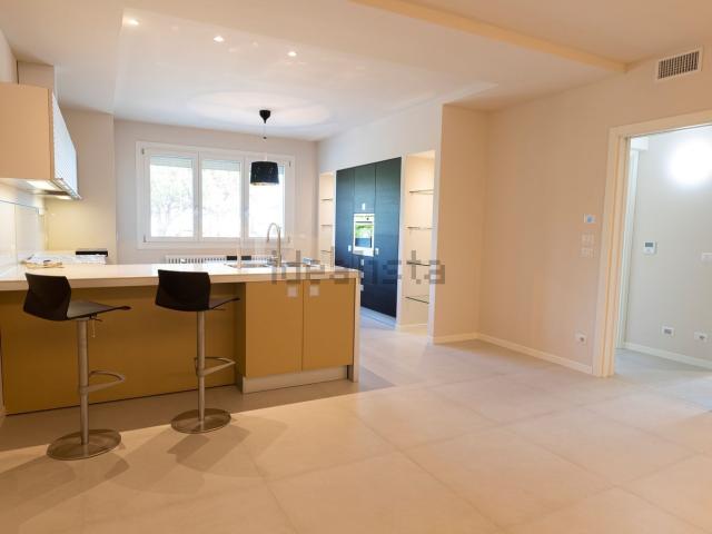 Appartamento in vendita di 124 m² in Via Vizza