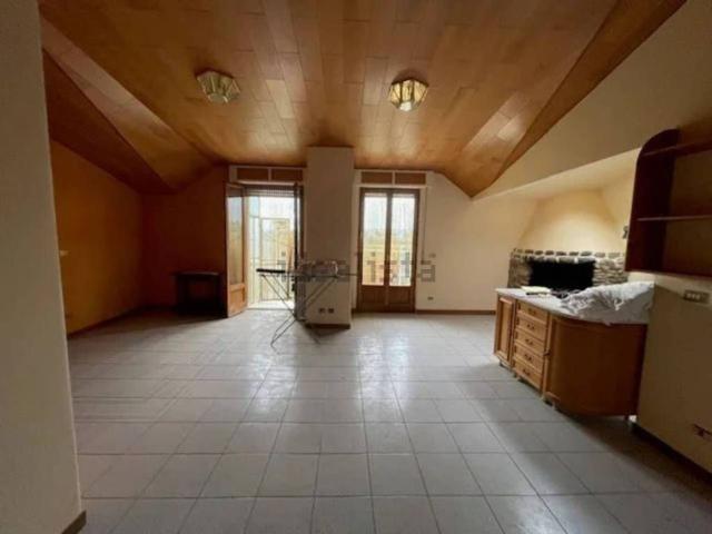 Appartamento in vendita di 124 m² in Contrada Sant&apos Andrea, 64