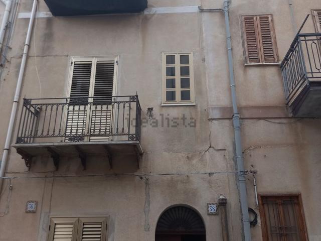 Appartamento in vendita di 125 m² in Via Collegio, 38