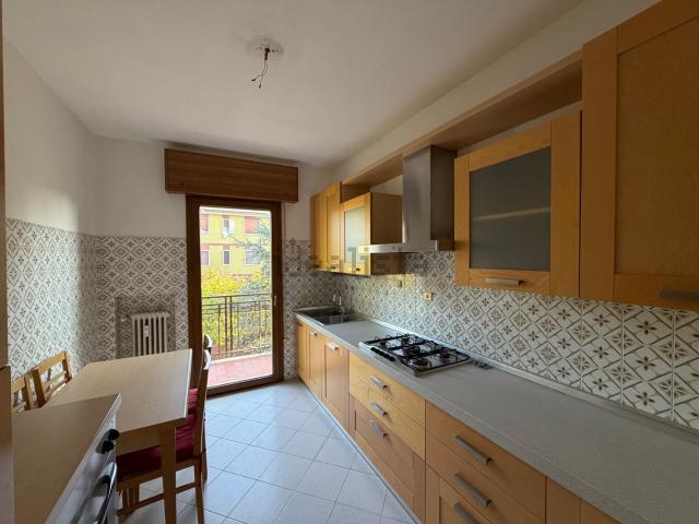 Appartamento in vendita di 125 m² in Via Colli Euganei