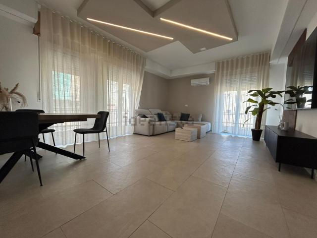 Appartamento in vendita di 125 m² in Via calatafimi, 14