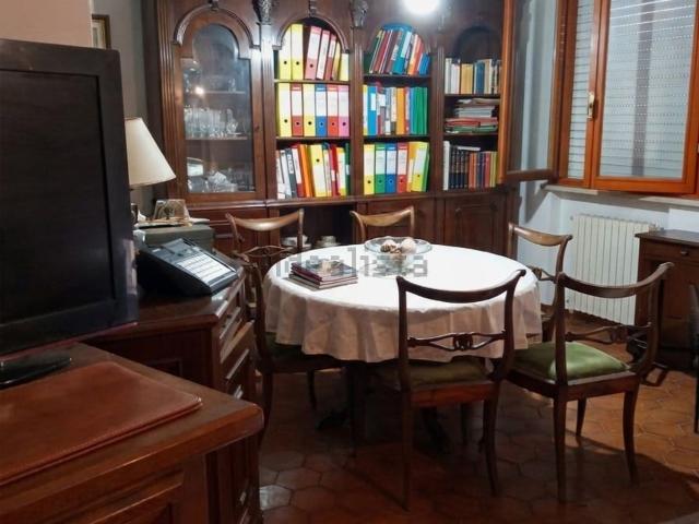 Appartamento in vendita di 125 m² in Via Carlo Grossi