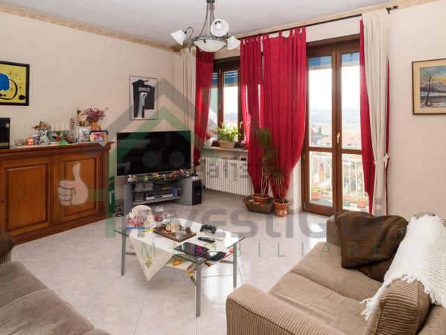 Appartamento in vendita di 125 m² in Via Circonvallazione, 51