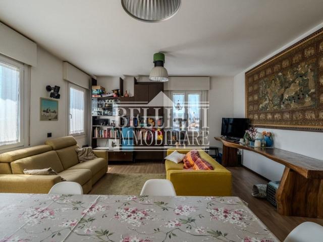 Appartamento in vendita di 125 m² in Via Curtatone