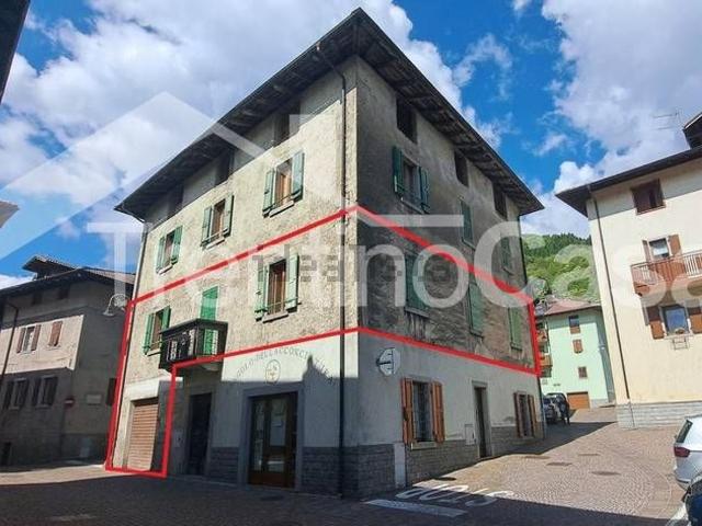 Appartamento in vendita di 125 m² in Via A. Degasperi, 3