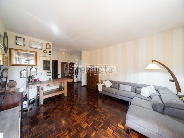 Appartamento in vendita di 125 m² in Via Angelo Farina, 25