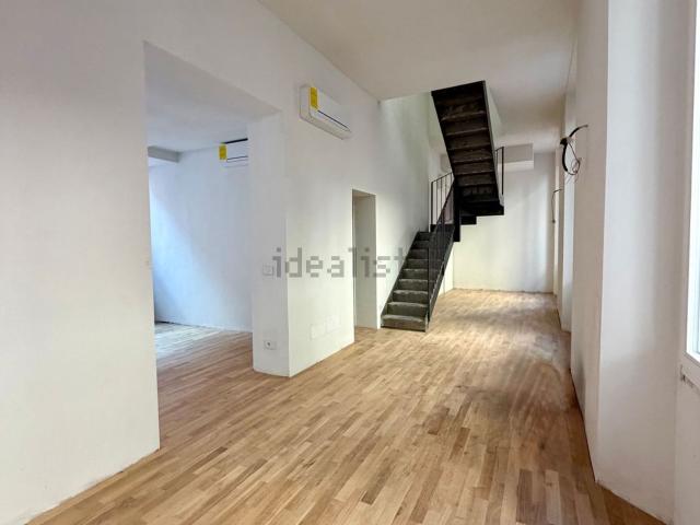 Appartamento in vendita di 125 m² in Via Altabella, 1