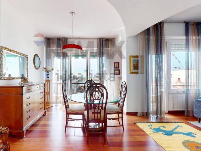 Appartamento in vendita di 125 m² in Via Alfredo Catalani, 10