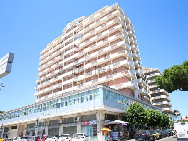 Appartamento in vendita di 125 m² in Via Basilicata