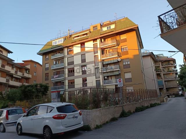 Appartamento in vendita di 125 m² in Via G. Bernabeo, 24