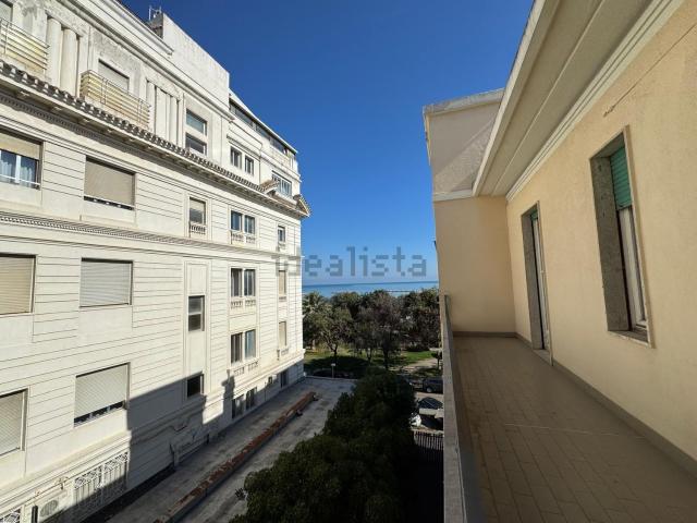 Appartamento in vendita di 125 m² in Via G. Carducci, 96