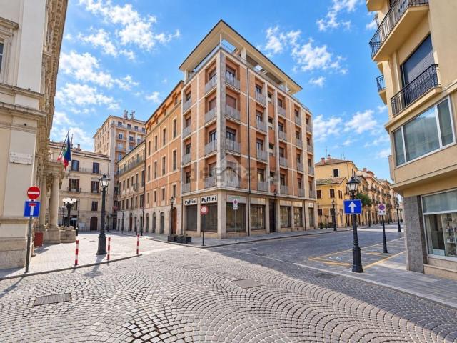 Appartamento in vendita di 125 m² in Via Gennaro Ravizza, 1