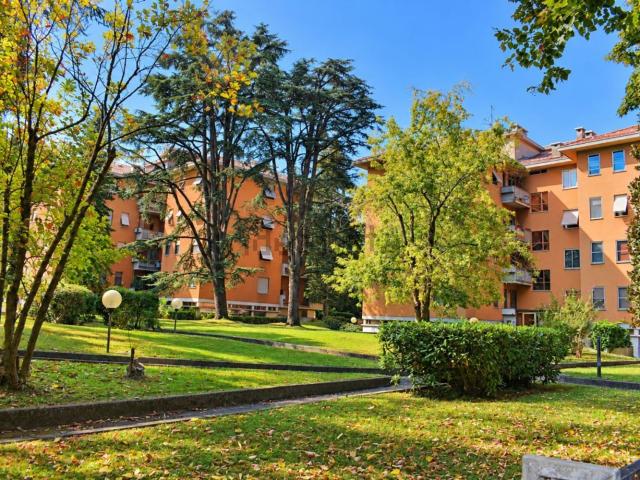 Appartamento in vendita di 125 m² in Via Giuditta Sidoli