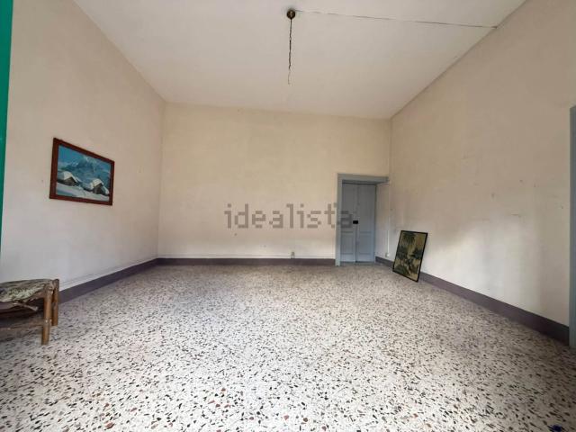 Appartamento in vendita di 125 m² in Via Giuseppe Cerrato, 34