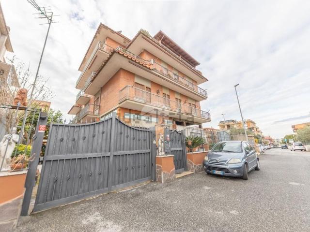 Appartamento in vendita di 125 m² in Via Giuseppe Borsalino, 1