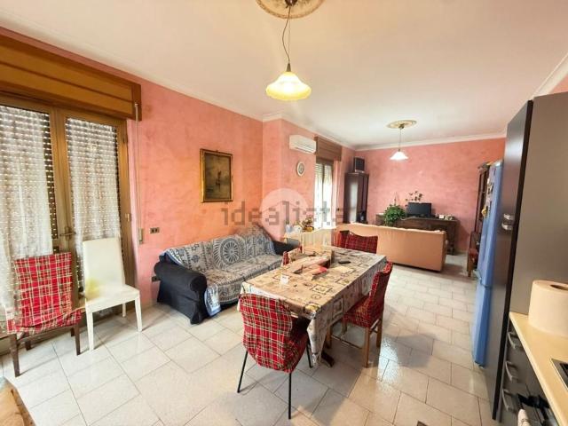 Appartamento in vendita di 125 m² in Via Giorgio Perlasca, 56