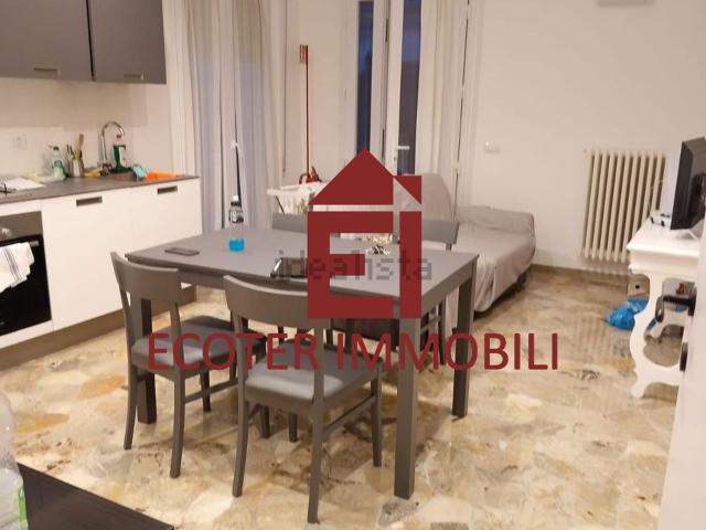 Appartamento in vendita di 125 m² in Via Giovanni Baronzio, 10