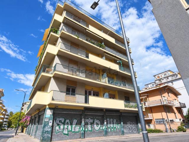 Appartamento in vendita di 125 m² in Via Donatello, 36