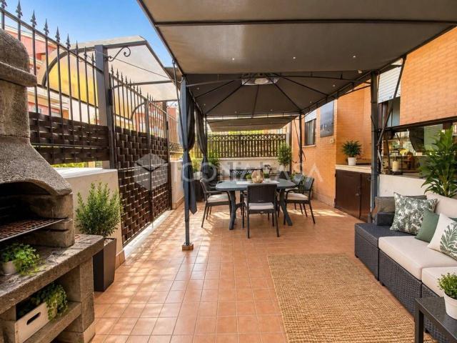 Appartamento in vendita di 125 m² in Via donato cicerale