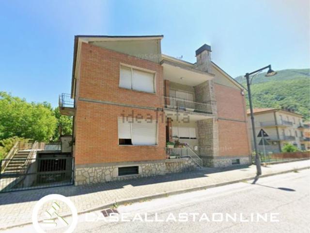 Appartamento in vendita di 125 m² in Via Dante Alighieri