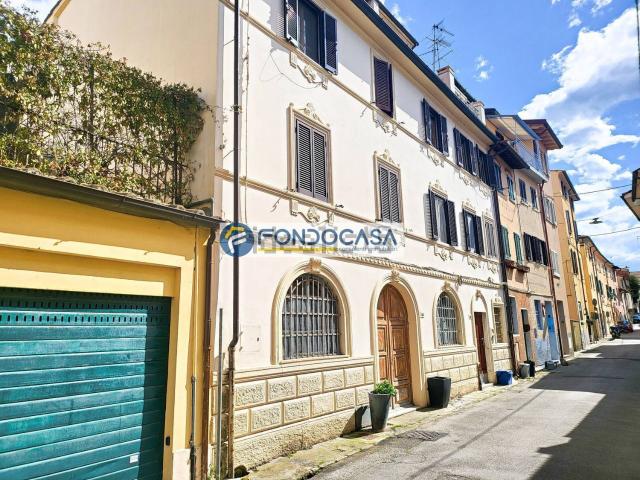 Appartamento in vendita di 125 m² in Via del Teatro