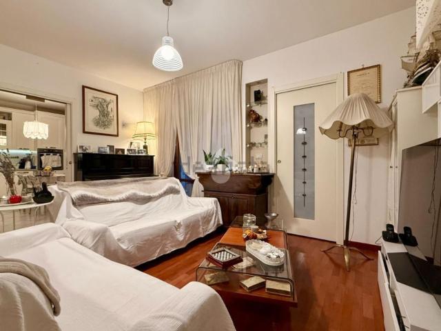 Appartamento in vendita di 125 m² in Via delle Primule, 53