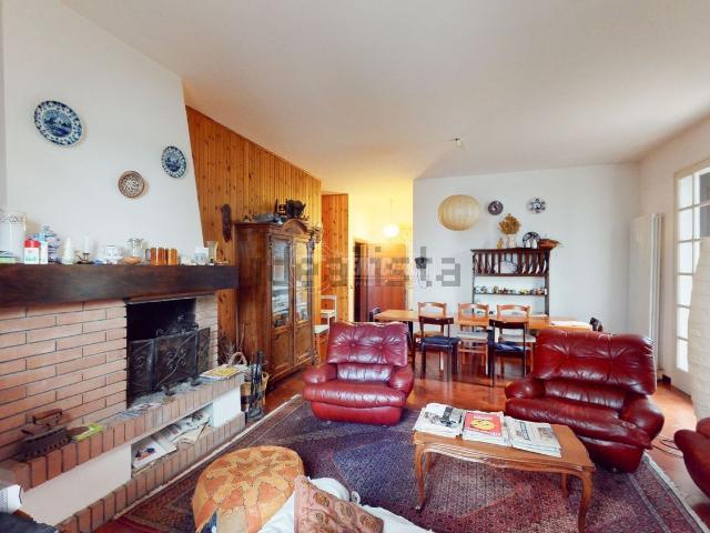 Appartamento in vendita di 125 m² in Via Divisione Tridentina, 155