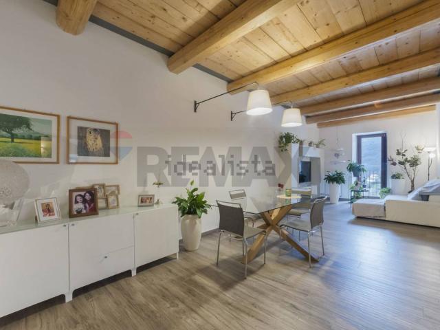 Appartamento in vendita di 125 m² in Via Ducale, 34