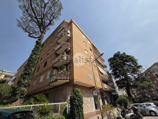 Appartamento in vendita di 125 m² in Via Eduardo Nicolardi, 20