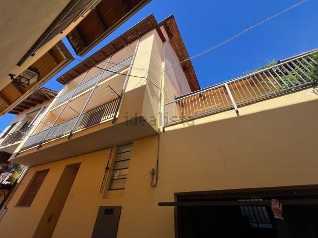 Appartamento in vendita di 125 m² in Via Eugenio Bona, 93