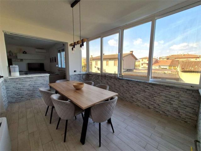 Appartamento in vendita di 125 m² in Via Eugenio Montale, 332
