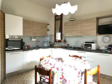 Appartamento in vendita di 125 m² in Via Francesco Cilea